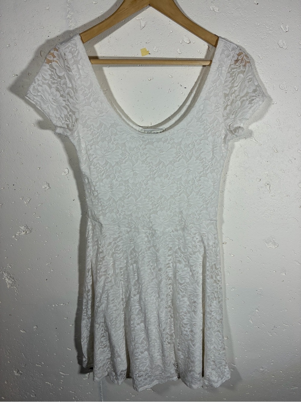 Abercrombie & Fitch Lace Scoop Neck Dress